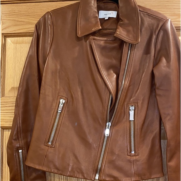 REISS Blair Leather Biker Jacket - Picture 9 of 12